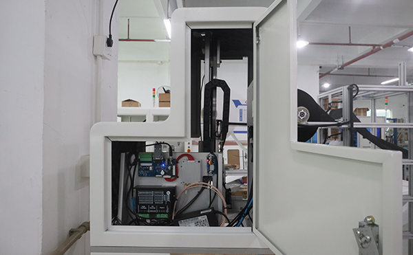 即打即贴打印贴标机,打印贴标机设备,贴标机厂家,